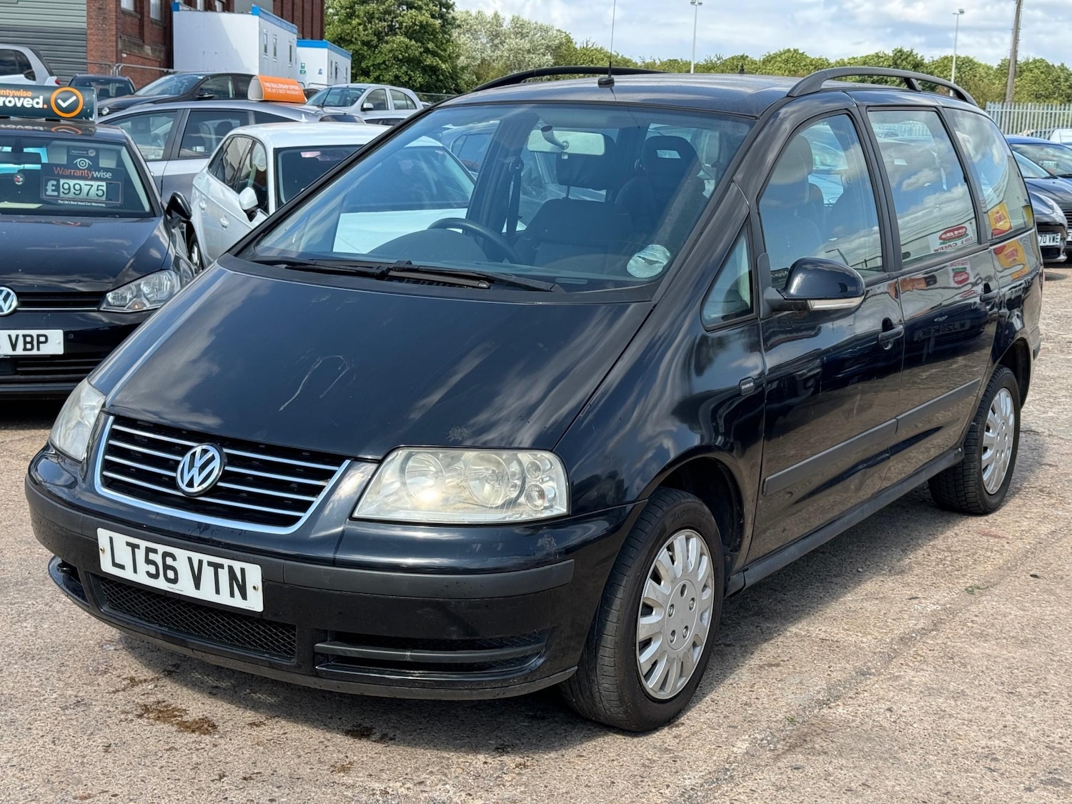 Used Volkswagen Sharan 2006 for sale - 76278705: Photo 29