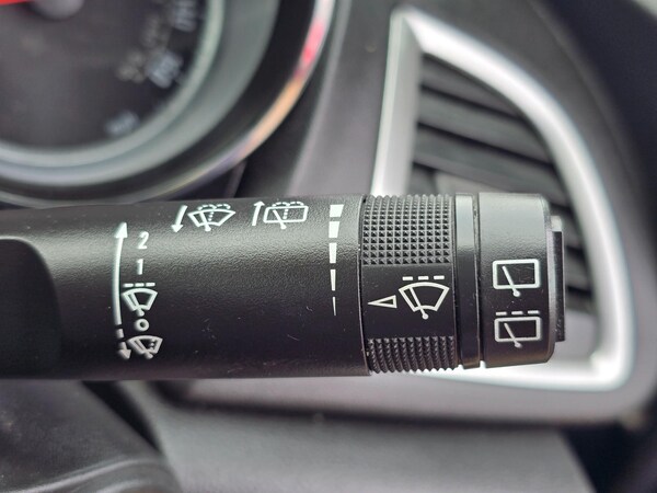 Used Vauxhall Astra 2010 for sale - 74431622: Photo 29