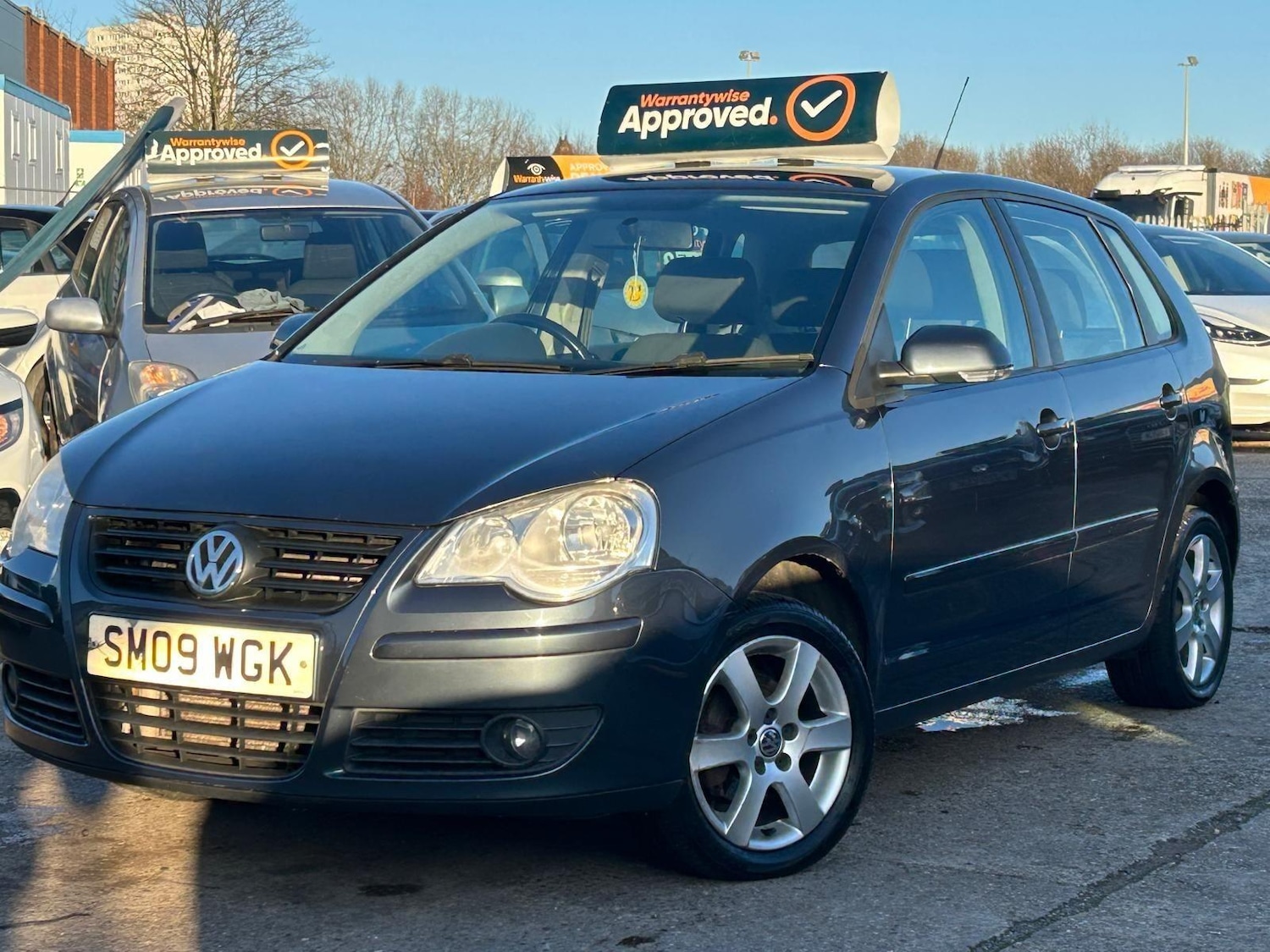 Used Volkswagen Polo 2009 for sale - 77060527: Photo 2