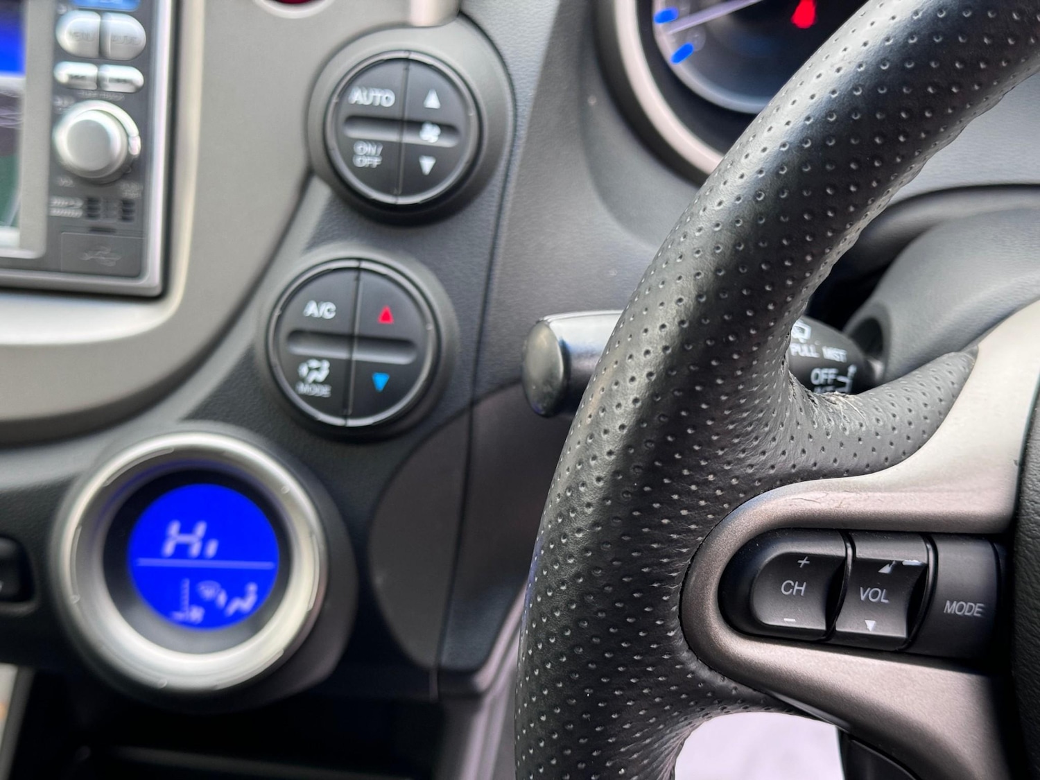 Used Honda Jazz 2012 for sale - 76429322: Photo 14