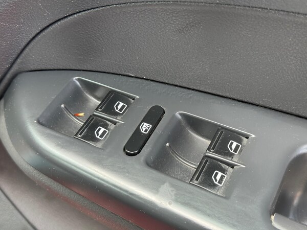 Used Volkswagen Touran 2009 for sale - 74454503: Photo 16
