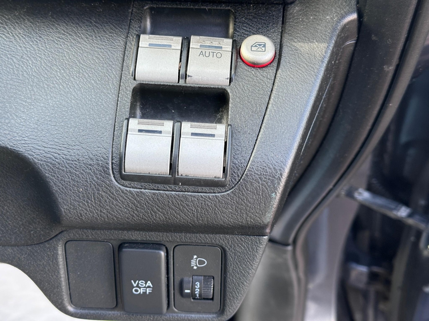 Used Honda FR-V 2008 for sale - 77287328: Photo 13