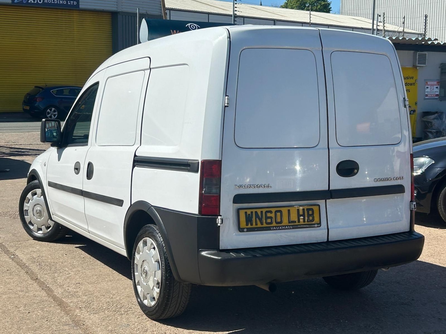 Used Vauxhall Combo 2010 for sale - 76278704: Photo 15