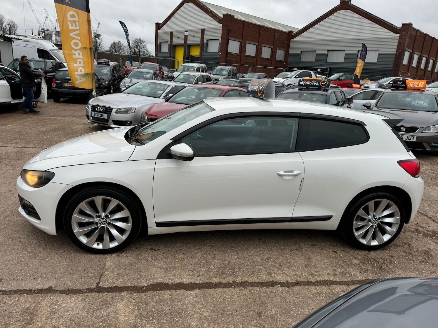 Used Volkswagen Scirocco 2010 for sale - 78225777: Photo 8