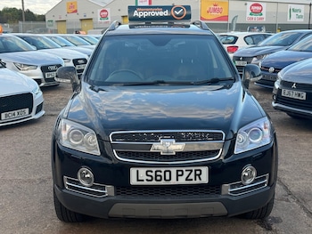 Used Chevrolet Captiva 2010 for sale - 76038460: Photo