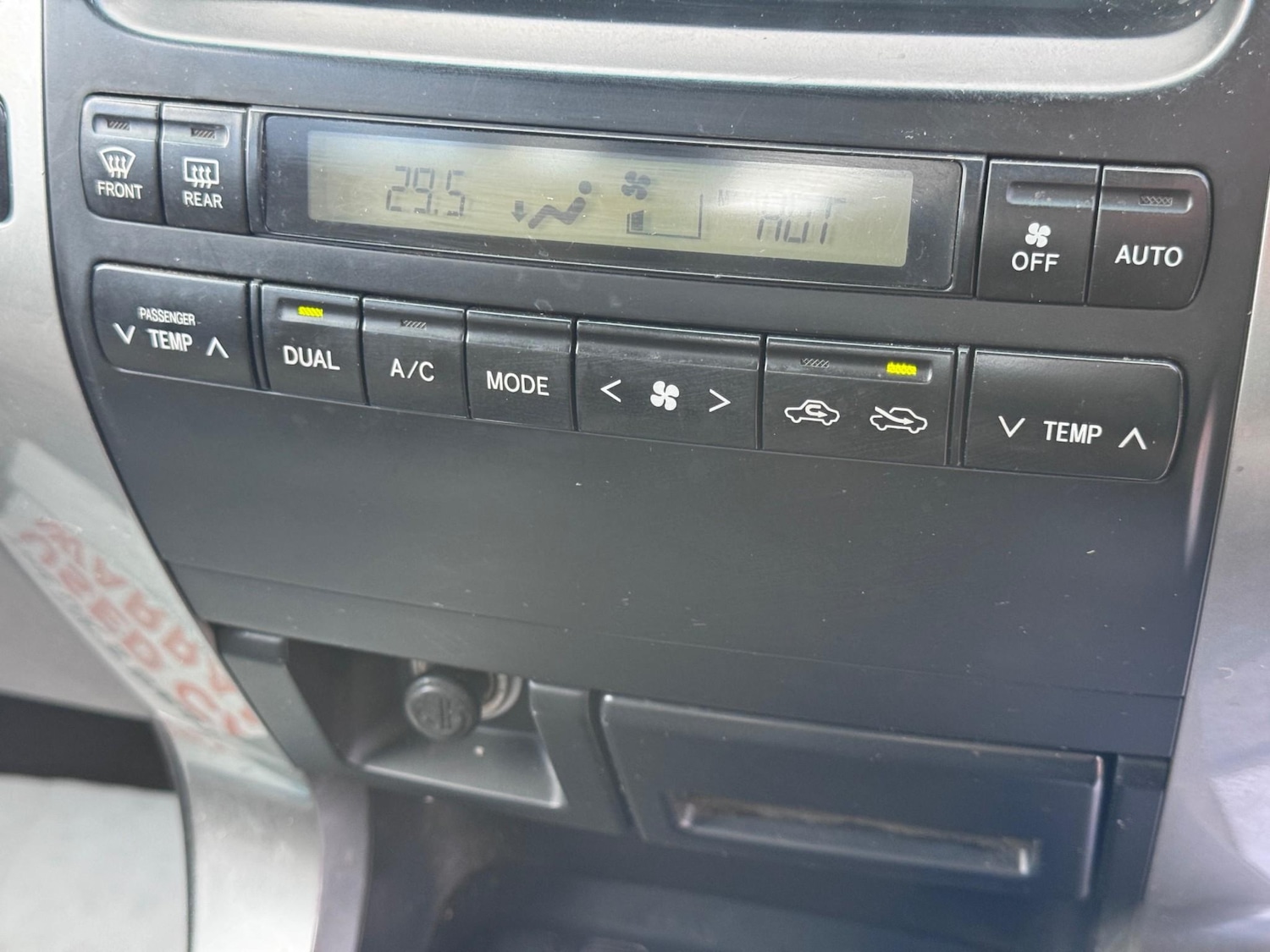 Used Toyota Land Cruiser 2005 for sale - 76098095: Photo 11