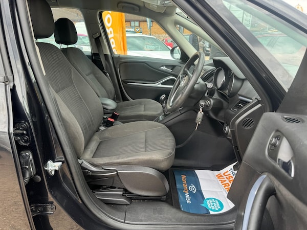 Used Vauxhall Zafira Tourer 2015 for sale - 71860078: Photo 14