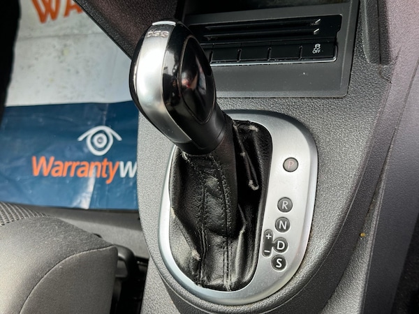Used Volkswagen Touran 2012 for sale - 74104654: Photo 12
