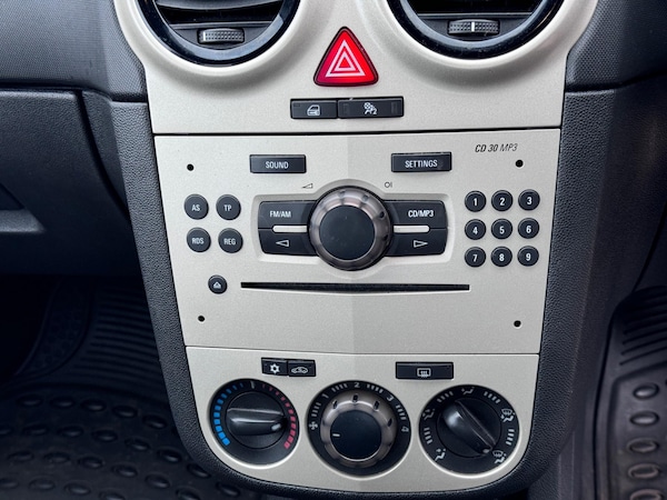 Used Vauxhall Corsa 2007 for sale - 76209553: Photo 14