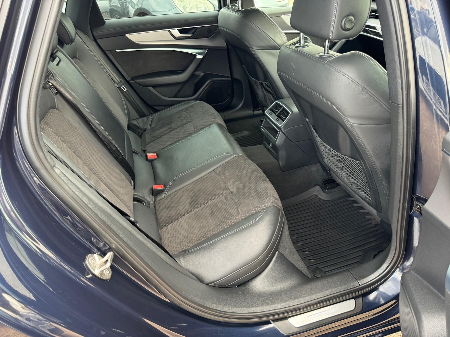 Vehicle 29
