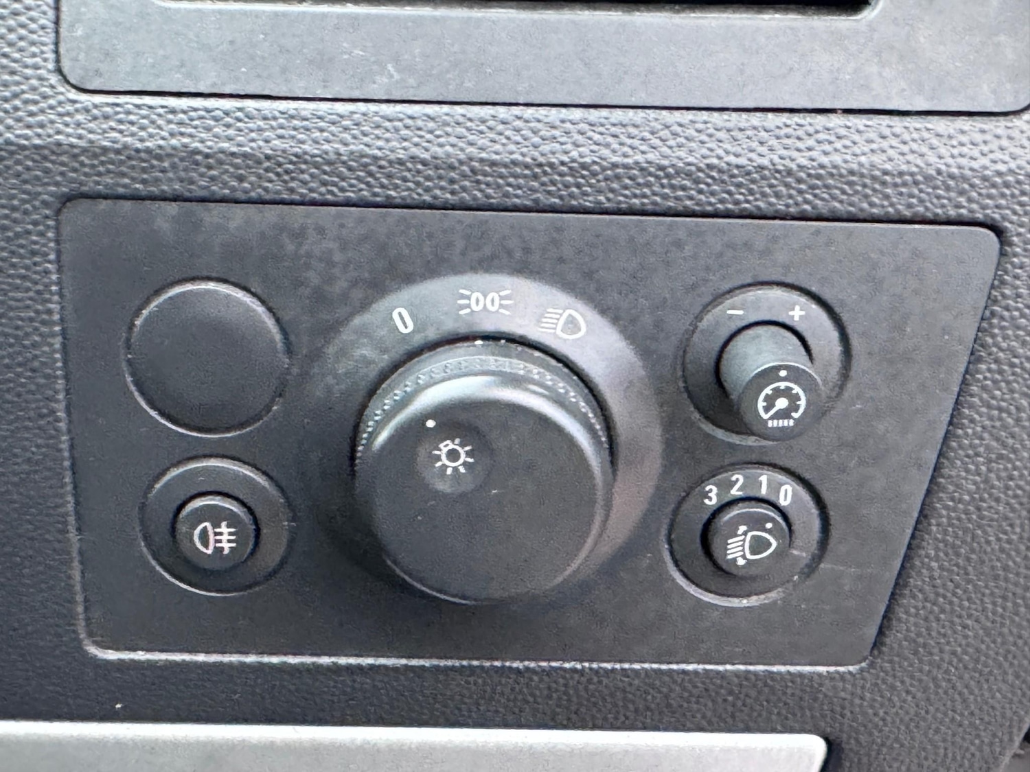 Used Vauxhall Zafira 2013 for sale - 76697300: Photo 17