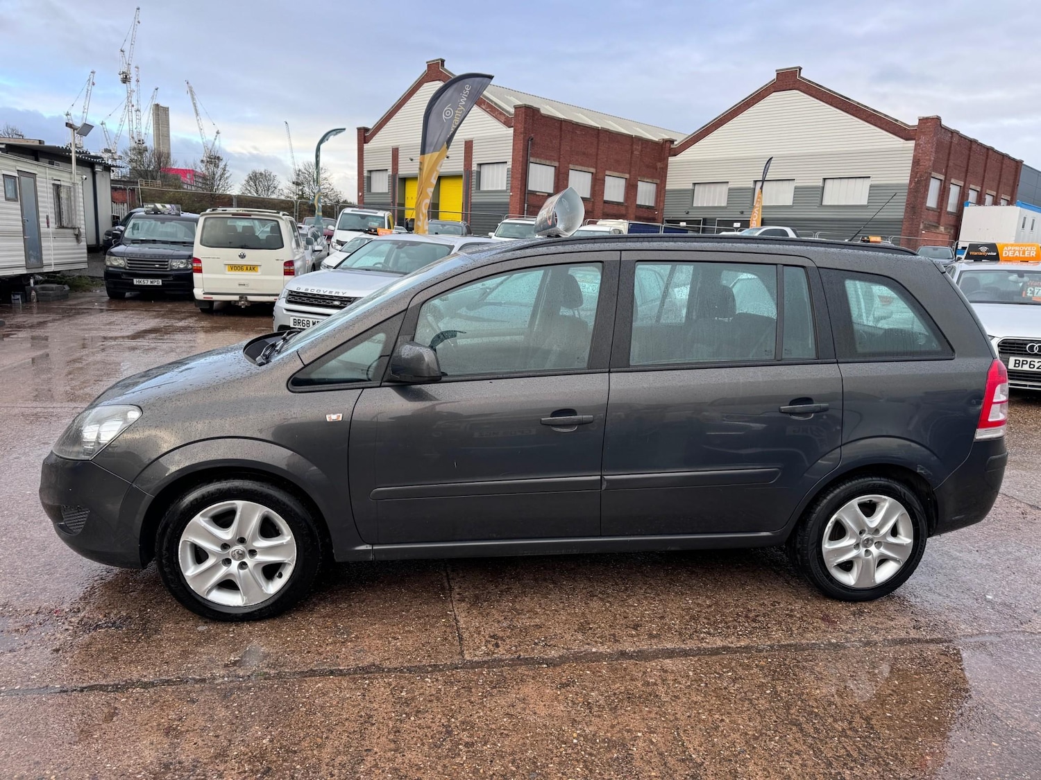 Used Vauxhall Zafira 2013 for sale - 76697300: Photo 9