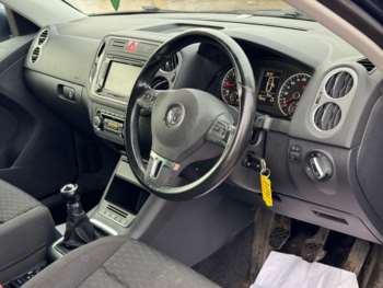 Used Volkswagen Tiguan 2010 for sale - 73518076: Photo