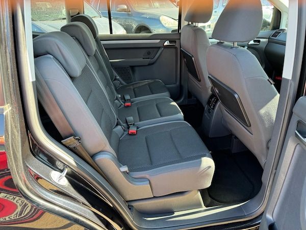 Used Volkswagen Touran 2012 for sale - 74689279: Photo 26