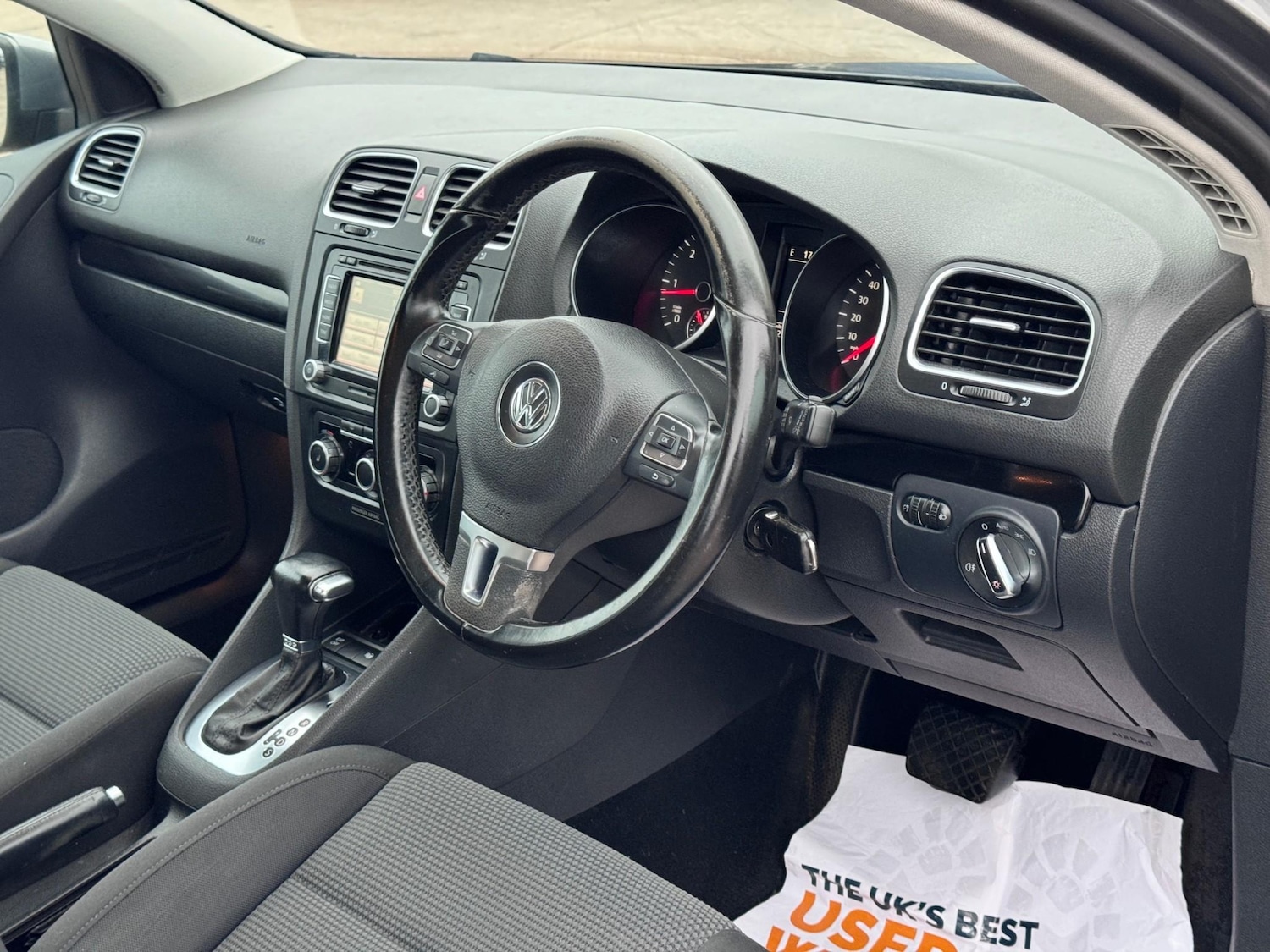 Used Volkswagen Golf 2009 for sale - 76312699: Photo 11