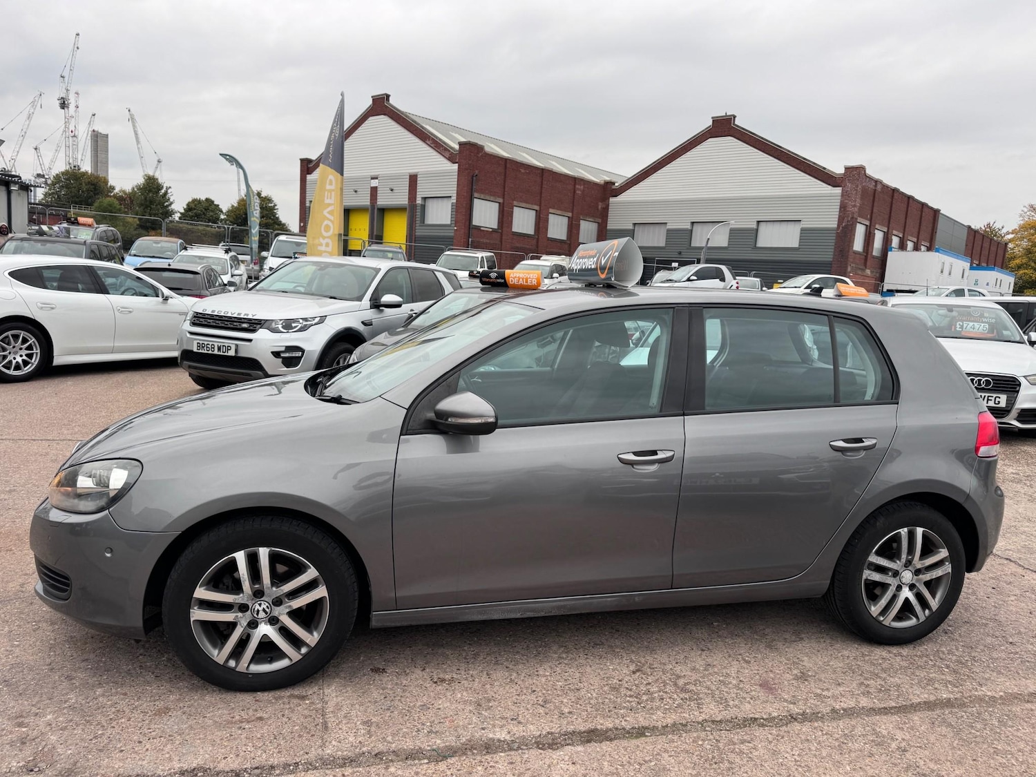 Used Volkswagen Golf 2009 for sale - 76312699: Photo 9