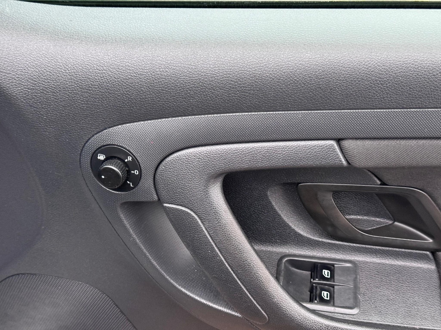 Used Skoda Fabia 2014 for sale - 77064191: Photo 15