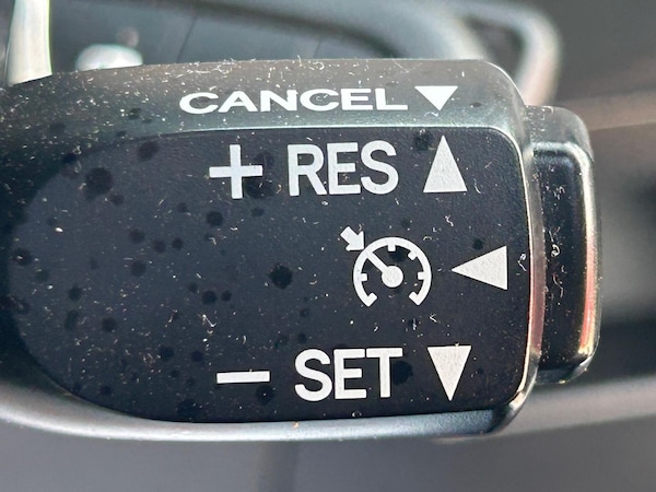 Used Toyota Yaris 2016 for sale - 74428002: Photo 12