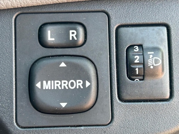 Used Toyota Yaris 2016 for sale - 74428002: Photo 19