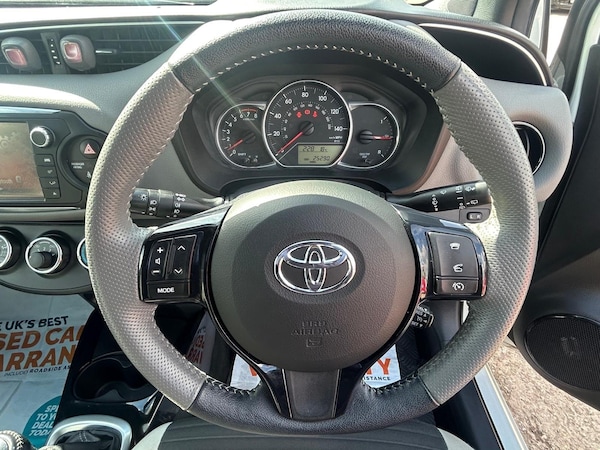 Used Toyota Yaris 2016 for sale - 74428002: Photo 25