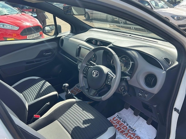 Used Toyota Yaris 2016 for sale - 74428002: Photo 26