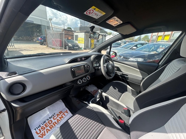 Used Toyota Yaris 2016 for sale - 74428002: Photo 27