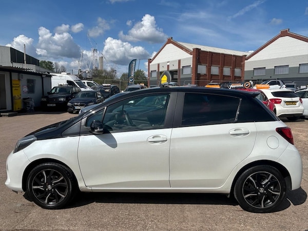 Used Toyota Yaris 2016 for sale - 74428002: Photo 7