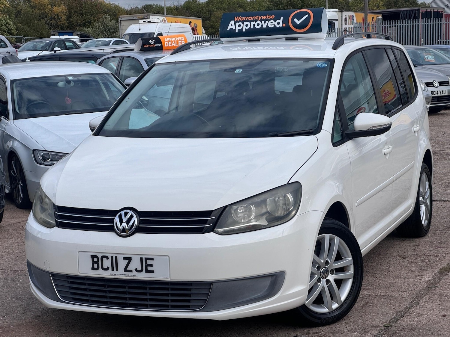Used Volkswagen Touran 2024 for sale - 76209556: Photo 2