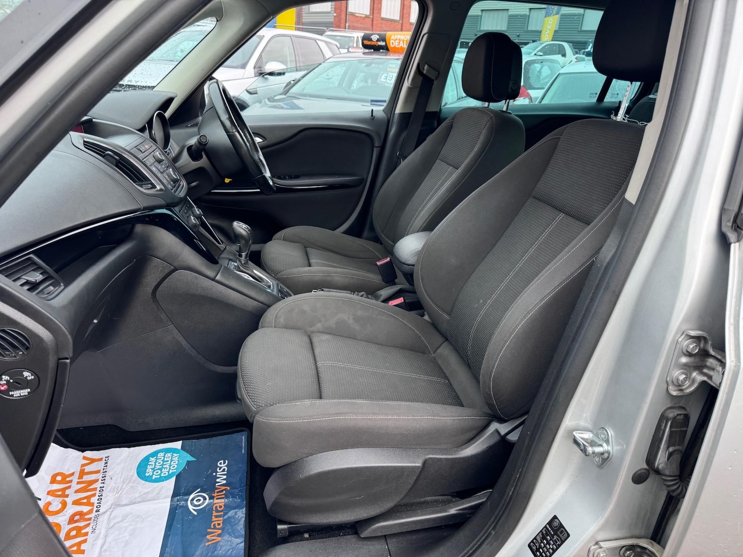 Used Vauxhall Zafira Tourer 2015 for sale - 76634724: Photo 25