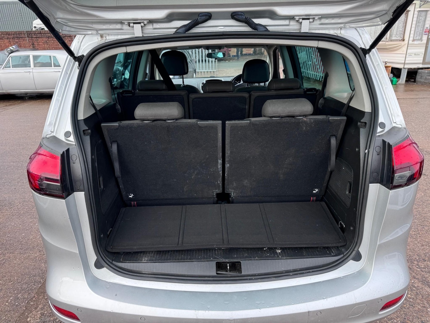 Used Vauxhall Zafira Tourer 2015 for sale - 76634724: Photo 29