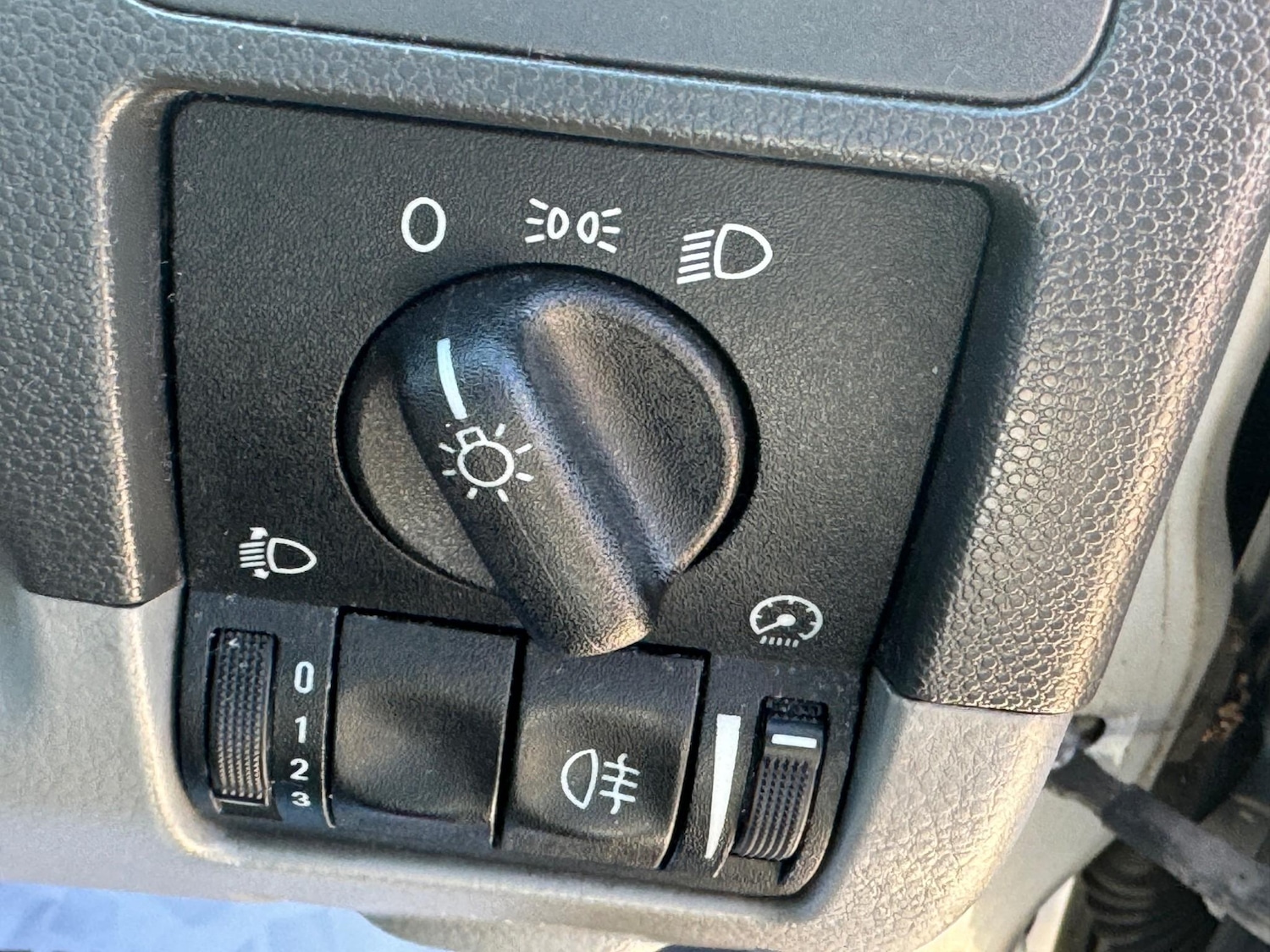 Used Suzuki Ignis 2006 for sale - 76278707: Photo 13