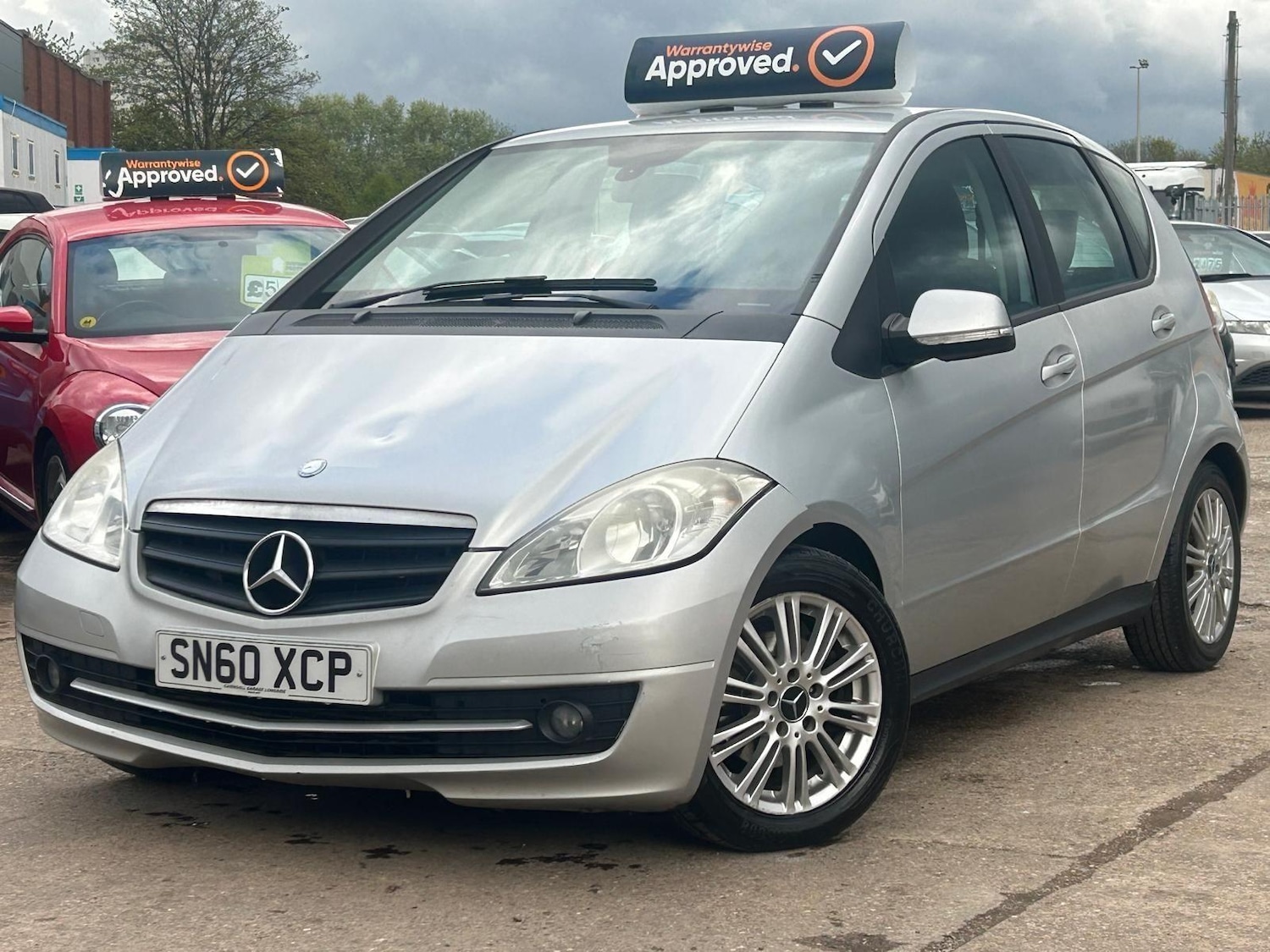 Used Mercedes-Benz A-Class 2010 for sale - 76545740: Photo 2