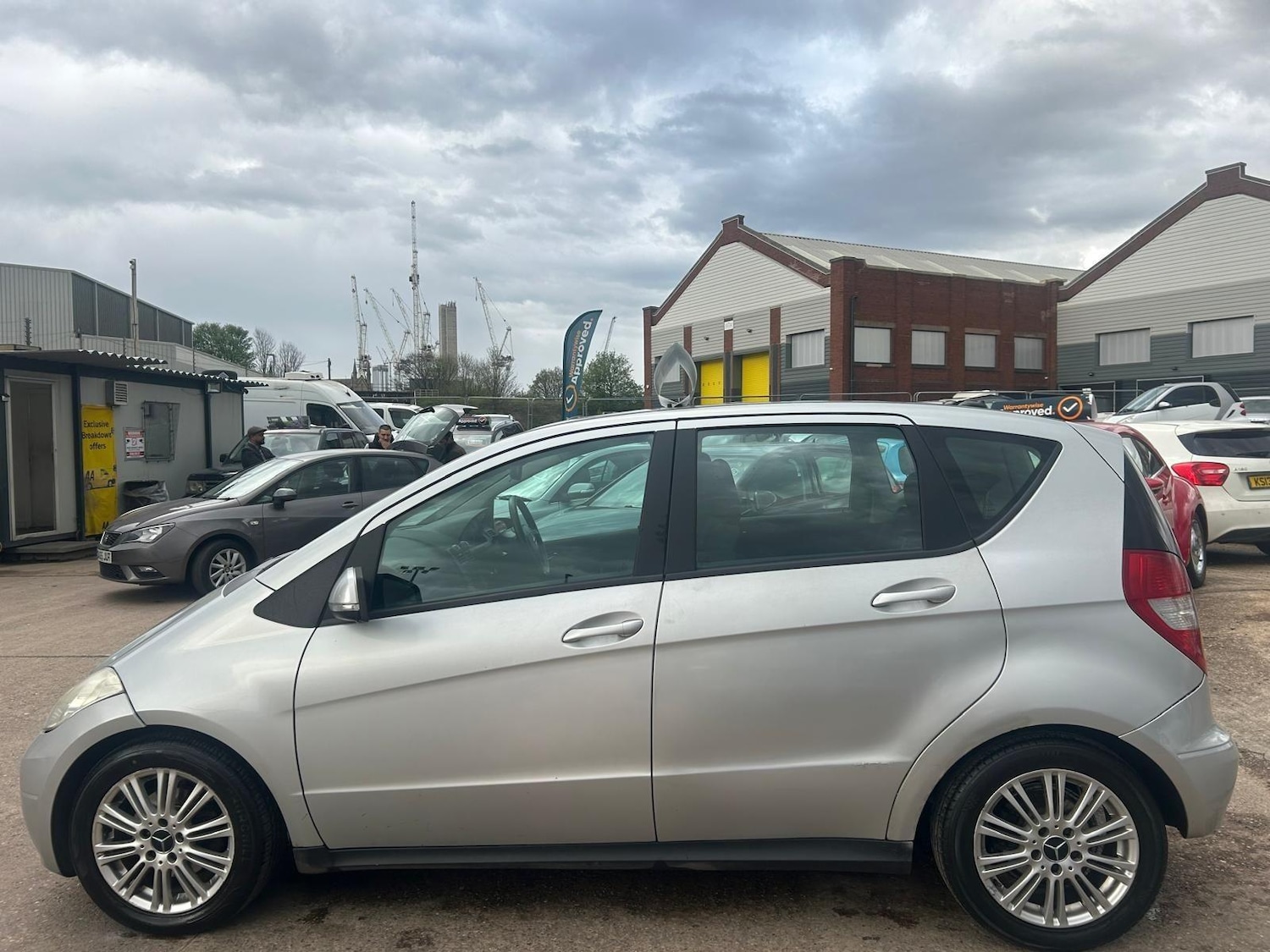 Used Mercedes-Benz A-Class 2010 for sale - 76545740: Photo 8