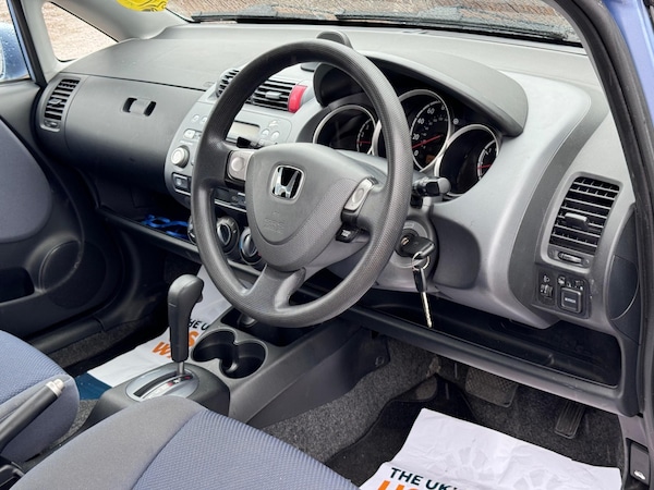 Used Honda Jazz 2004 for sale - 76172821: Photo 5
