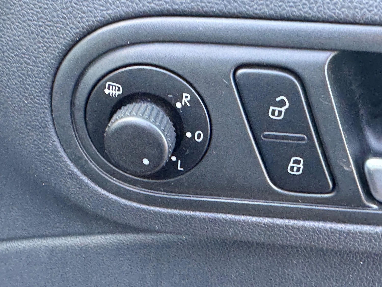 Used Volkswagen Beetle 2014 for sale - 77275621: Photo 15