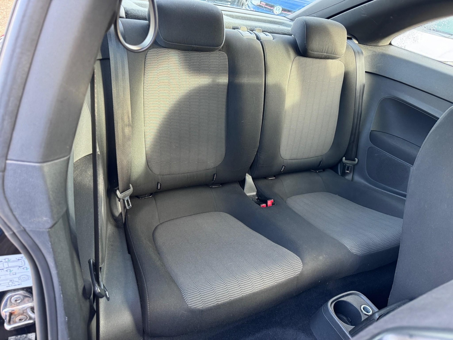 Used Volkswagen Beetle 2014 for sale - 77275621: Photo 24