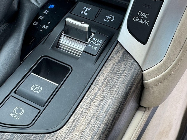 Used Toyota Landcruiser 2024 for sale - 75233676: Photo 17