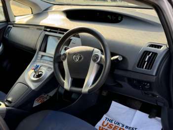 Used Toyota Prius  for sale - 73538423: Photo