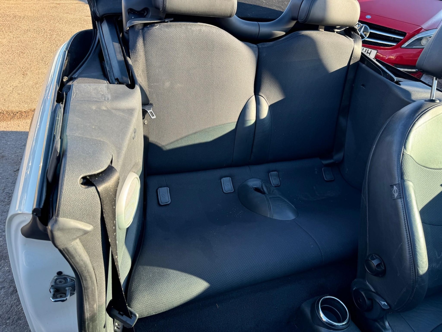 Used MINI Convertible 2006 for sale - 76318256: Photo 15