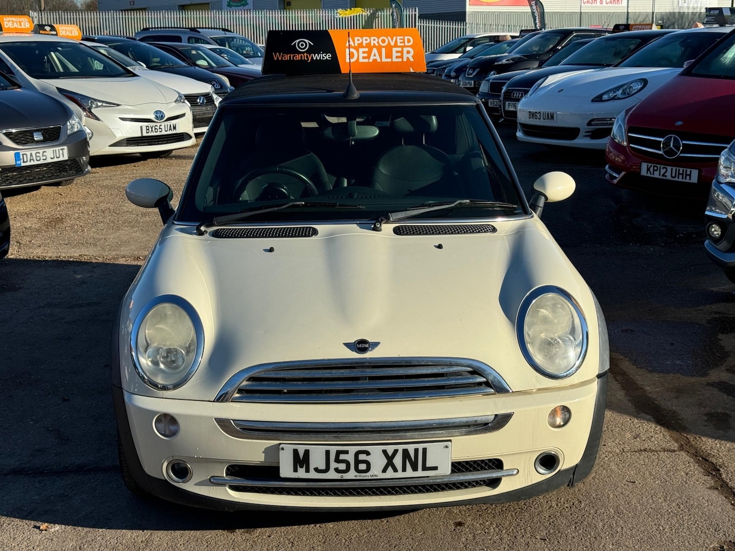 Used MINI Convertible 2006 for sale - 76318256: Photo 4