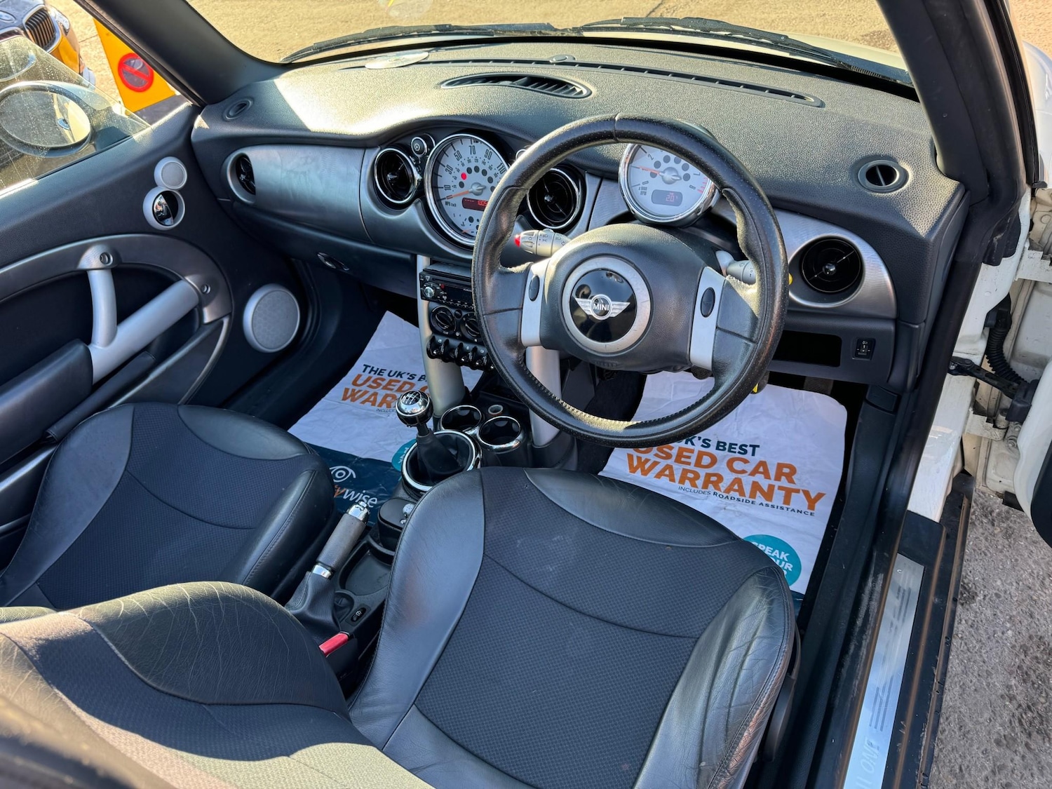 Used MINI Convertible 2006 for sale - 76318256: Photo 5