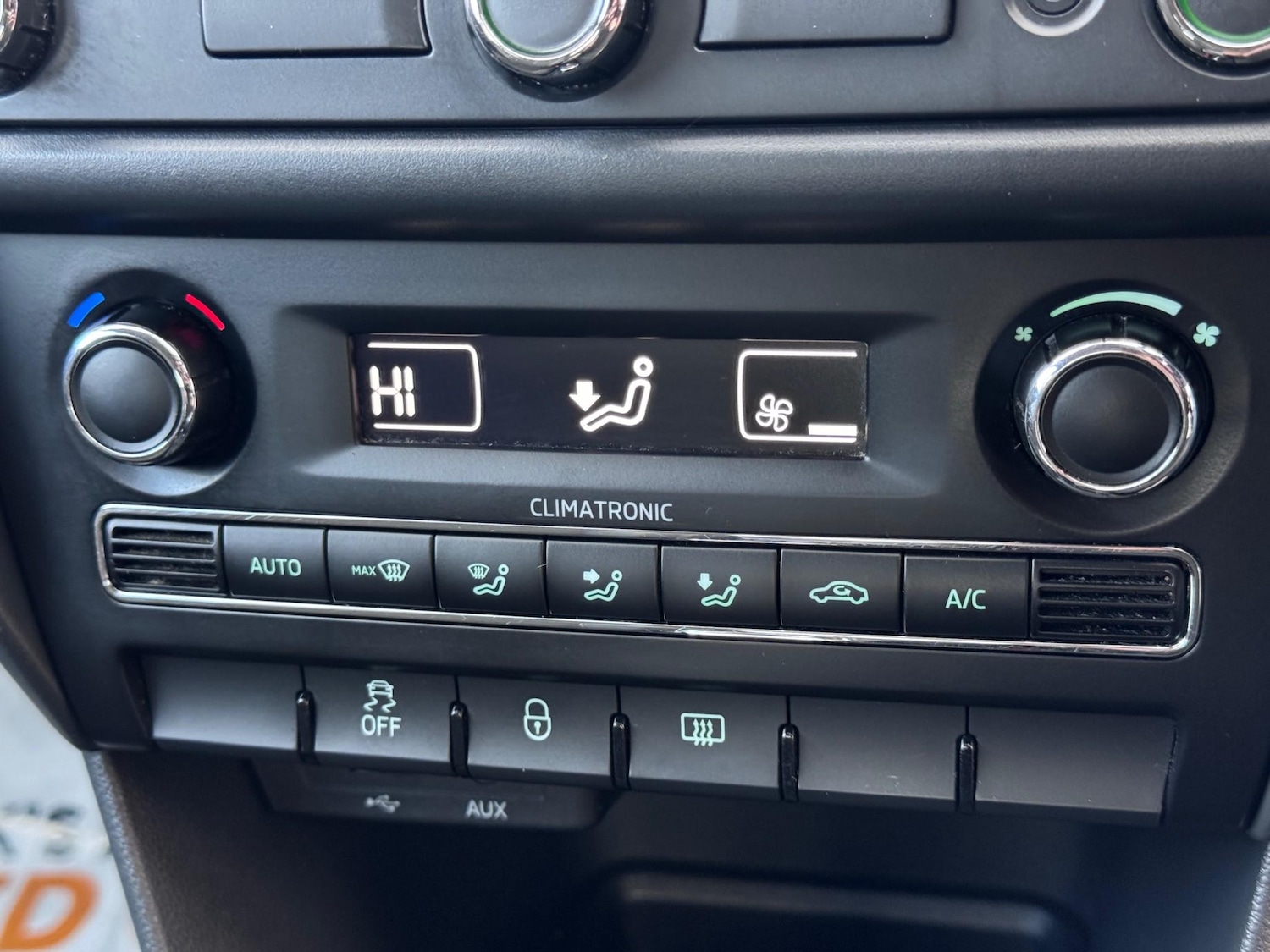 Used Skoda Rapid Spaceback 2015 for sale - 76419701: Photo 15