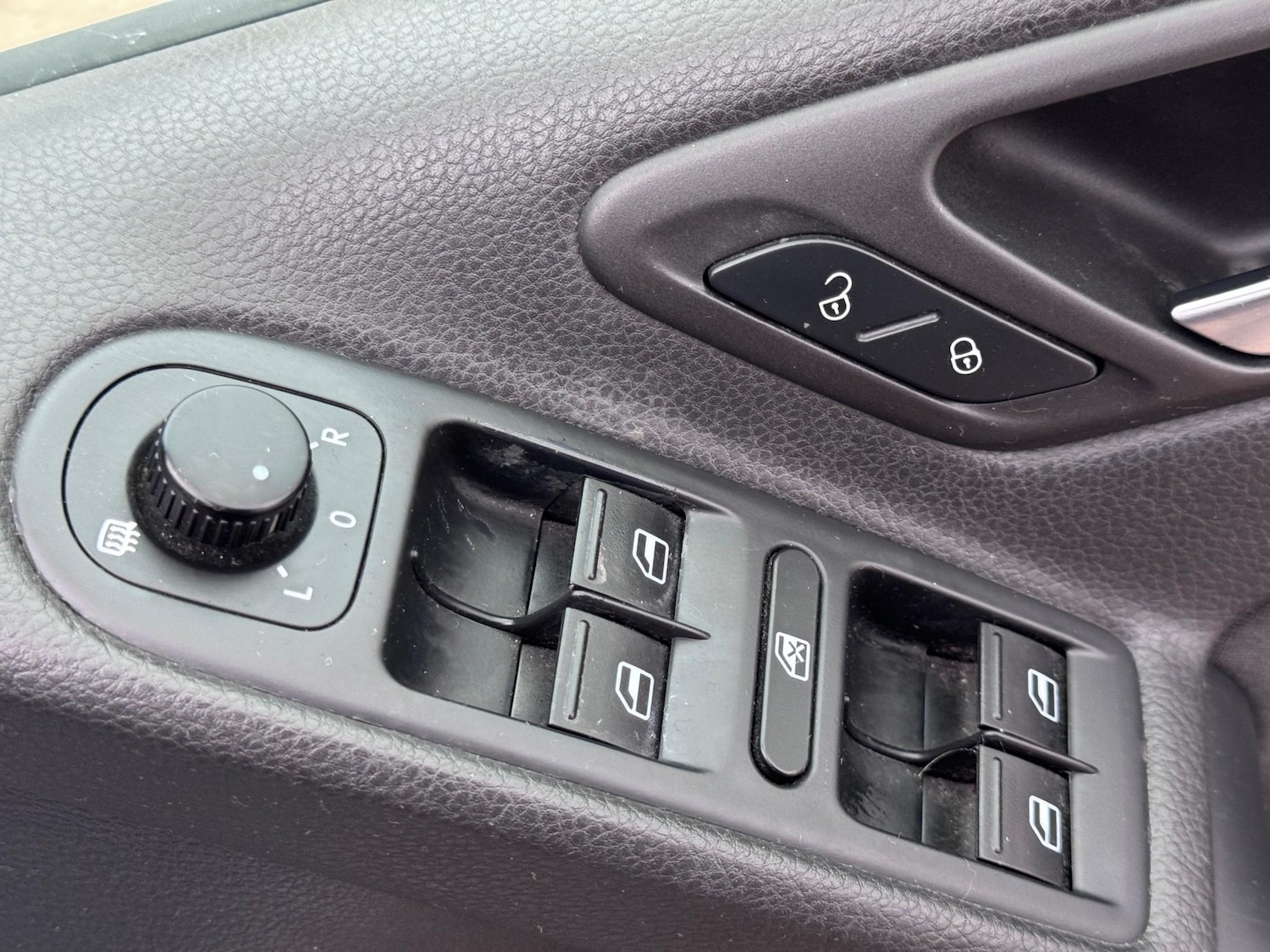 Used Volkswagen Golf 2009 for sale - 77575737: Photo 16