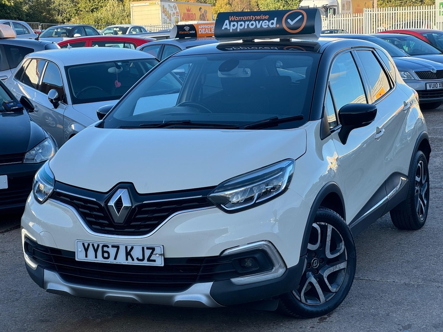 Used Renault Captur 2017 for sale - 75776701: Photo 2
