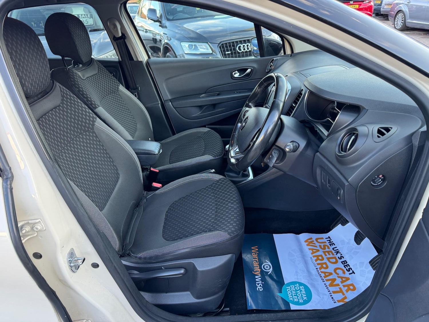 Used Renault Captur 2017 for sale - 75776701: Photo 29