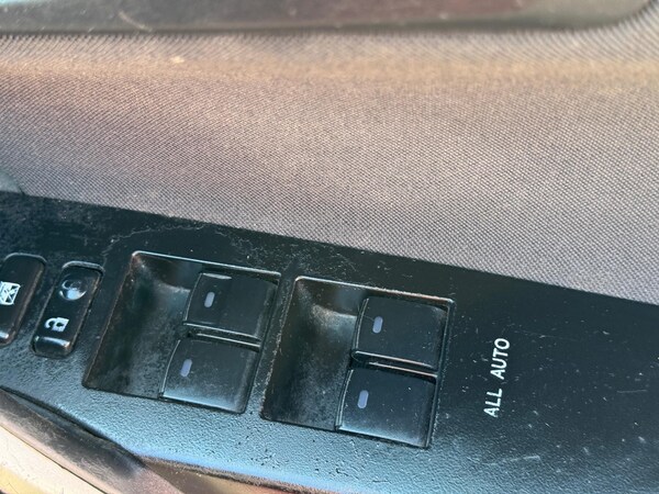 Used Toyota Auris 2014 for sale - 75253179: Photo 17