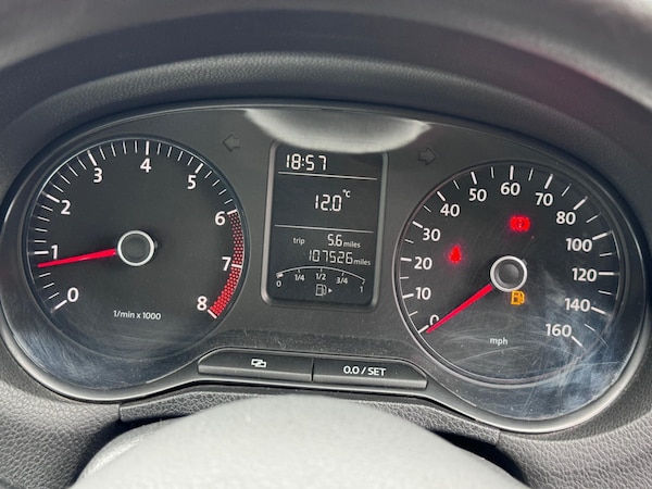Used Volkswagen Polo 2011 for sale - 76278720: Photo 13