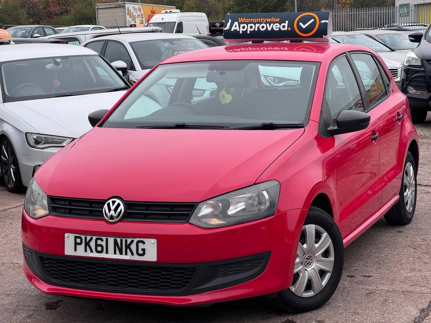 Used Volkswagen Polo 2011 for sale - 76278720: Photo 2