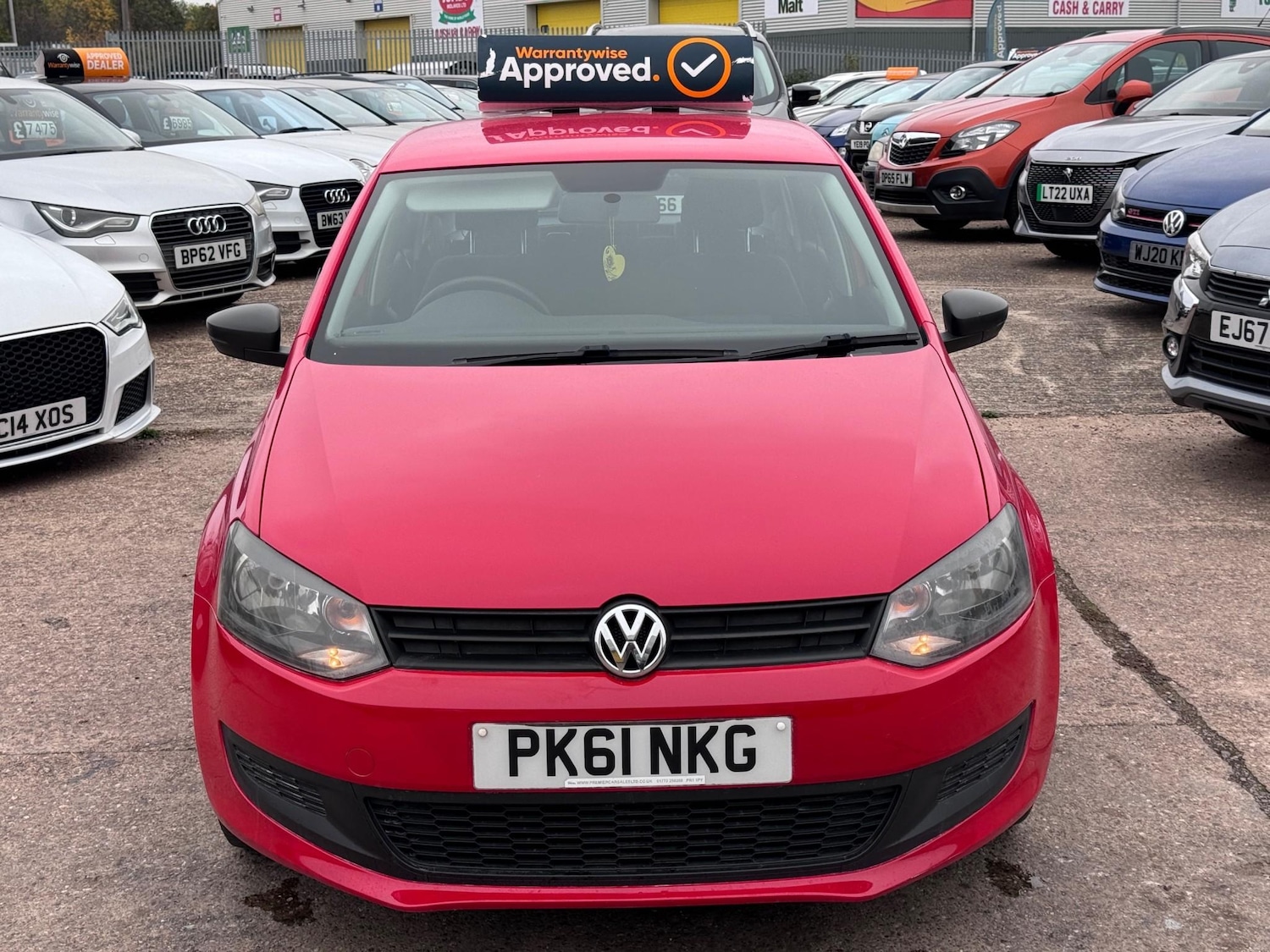 Used Volkswagen Polo 2011 for sale - 76278720: Photo 4
