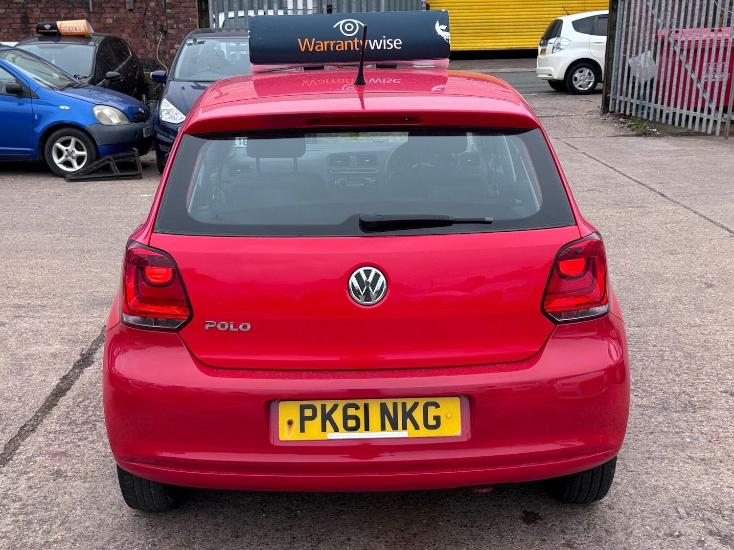 Used Volkswagen Polo 2011 for sale - 76278720: Photo 8